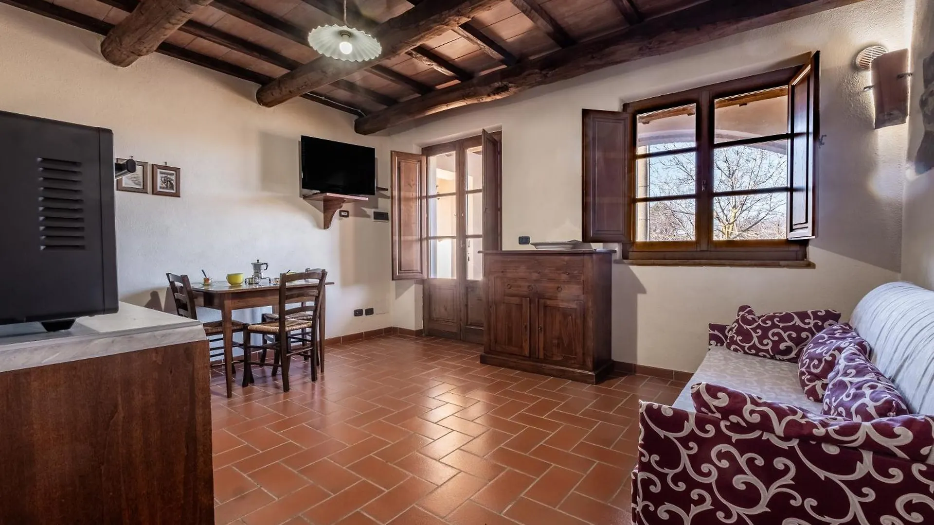 Edera Villa Arcidosso Italy
